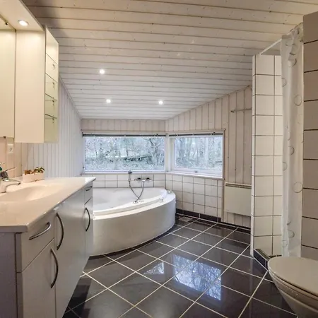 Three-bedroom Holiday In *